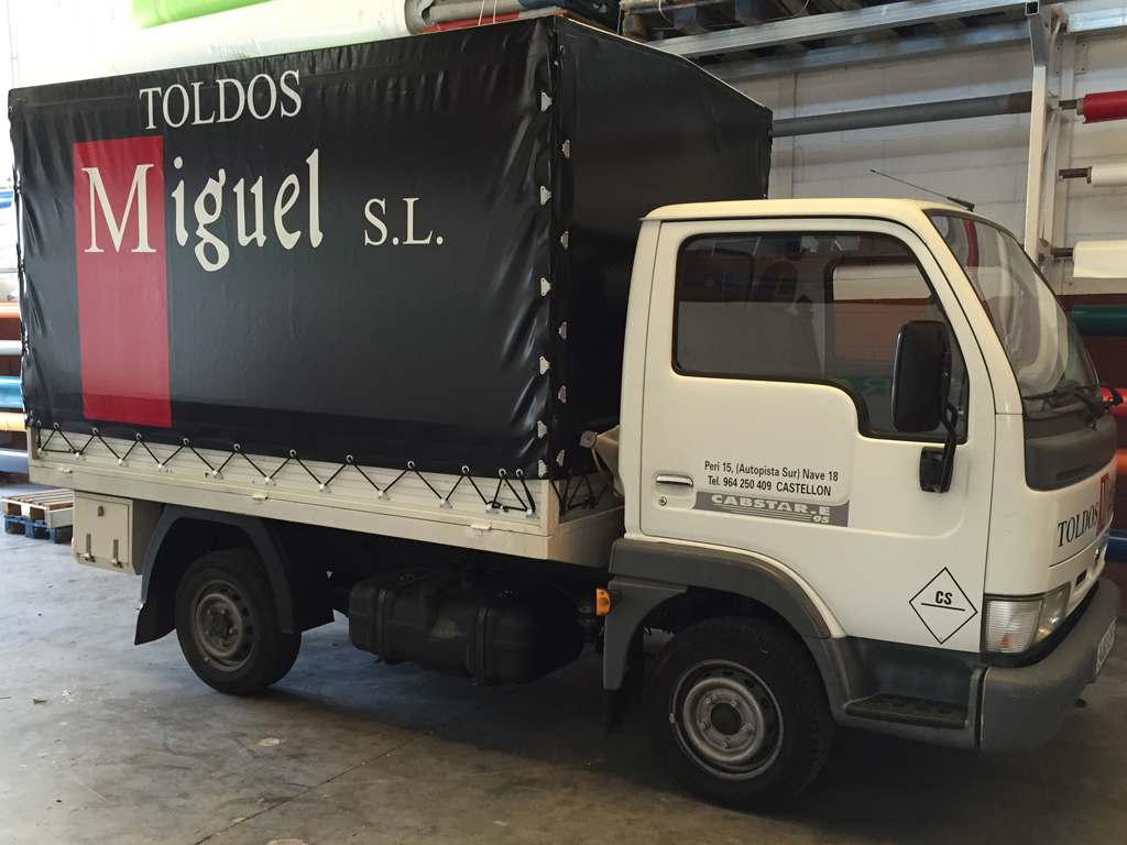Carrocer�a Cami�n Frutero Toldos Miguel